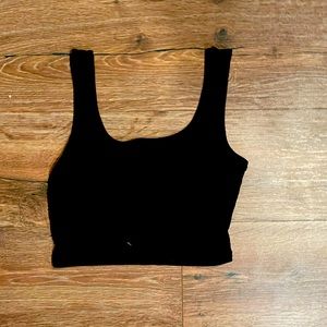 black croptop